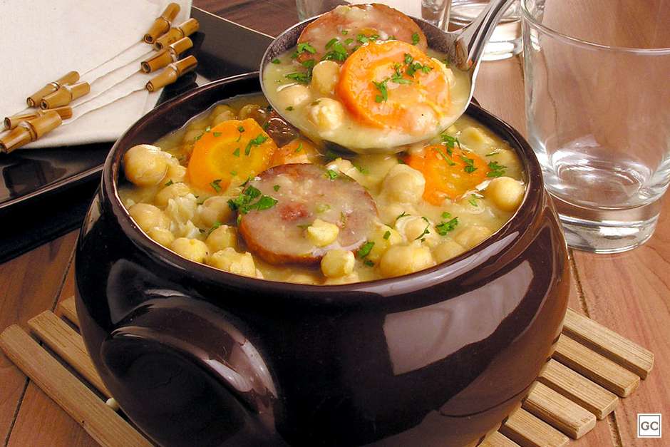 Fava Exótica: Um Toque Mediterrâneo que Surpreende o Paladar - inspiração 2