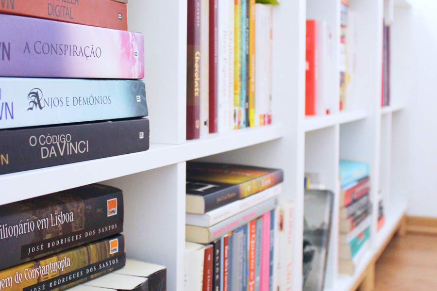 Tamanho Importa: Organize por altura para equilibrar a estante - inspiração 1