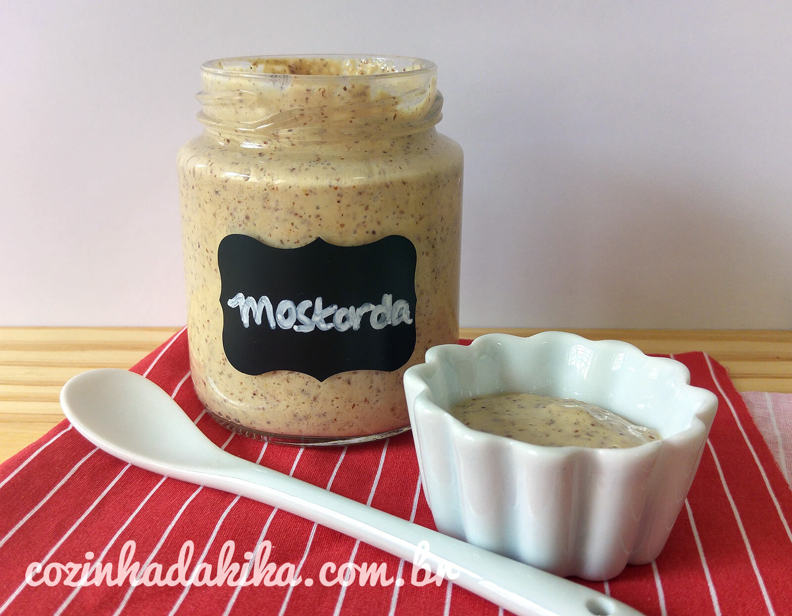 Molho de Mostarda Amarela: Simplicidade que Conquista - inspiração 3